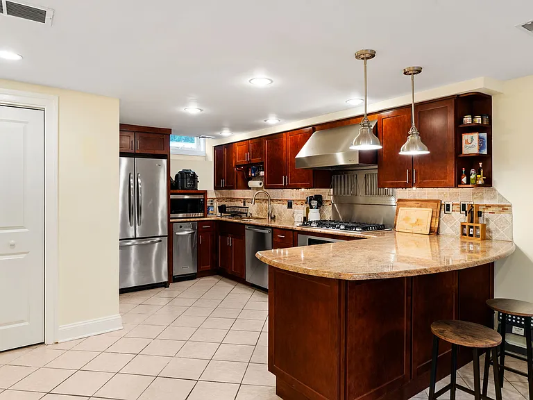 502 S 11th St #38 — Photo 7