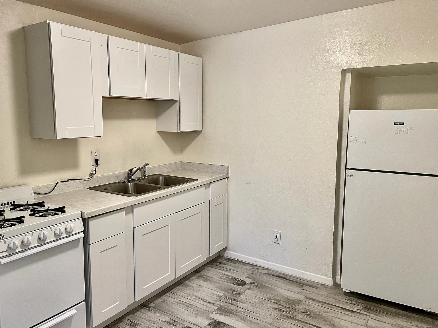 4301 Mesa Grande SE - A — Photo 3