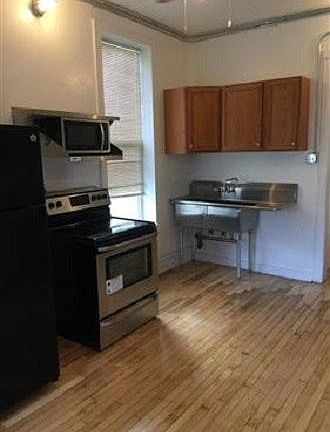 2nd image of 1041 N California Avenue # Second Floor