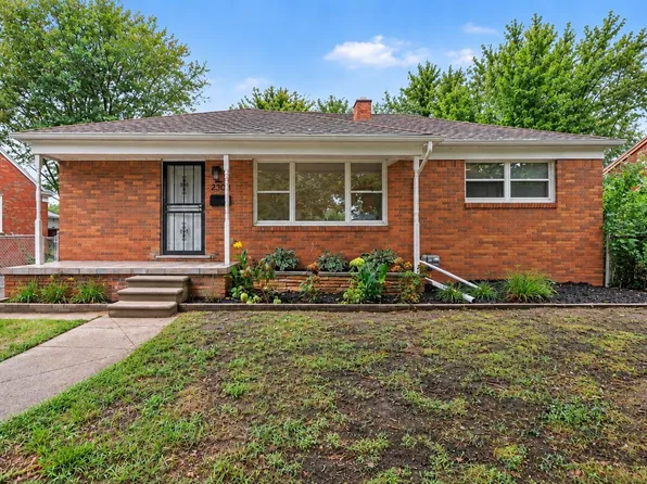 23051 Majestic St, Oak Park, MI 48237