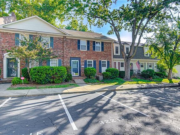 2nd image of 3221 Regents Park Ln Unit F
