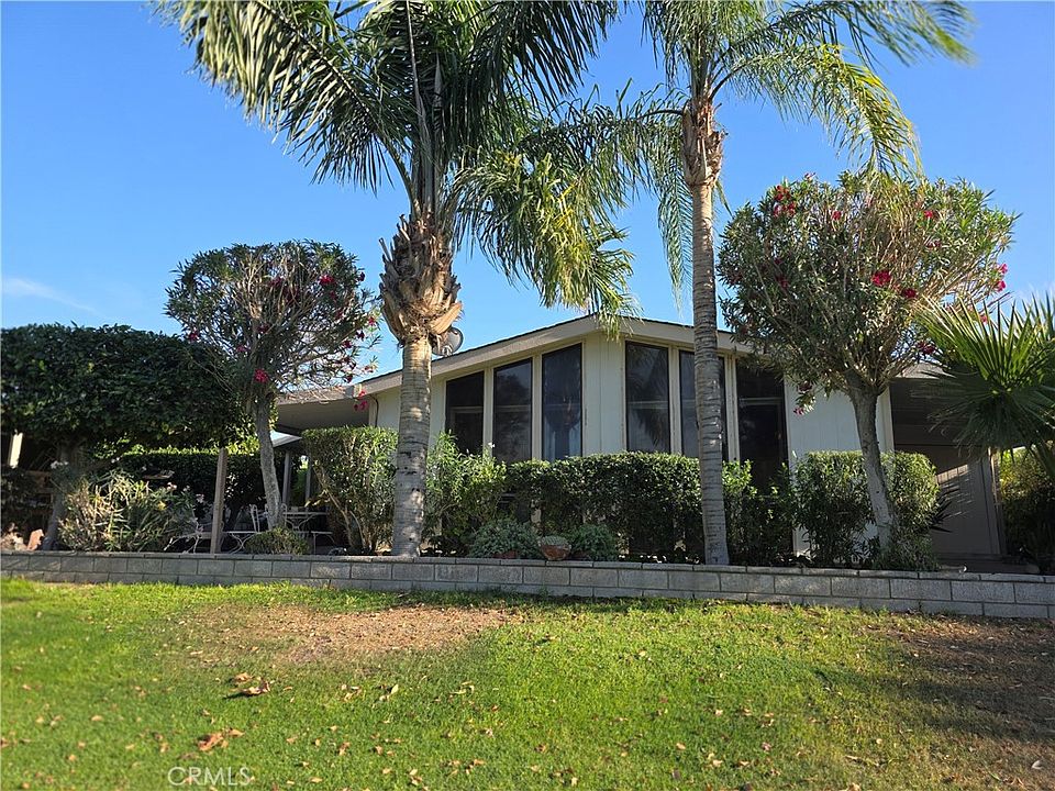 1st image of 73450 Country Club Dr Space 208