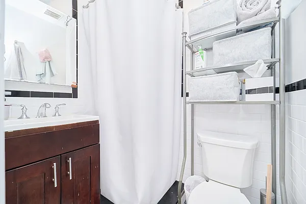 Rented by Living New York | media 22