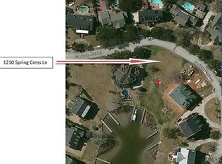 1210 Spring Cress Ln, Seabrook, TX 77586