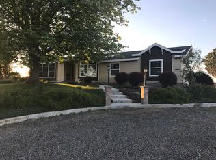 128108 W Heck Rd, Prosser, WA 99350