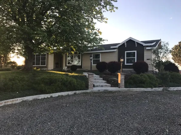 128108 W Heck Rd, Prosser, WA 99350