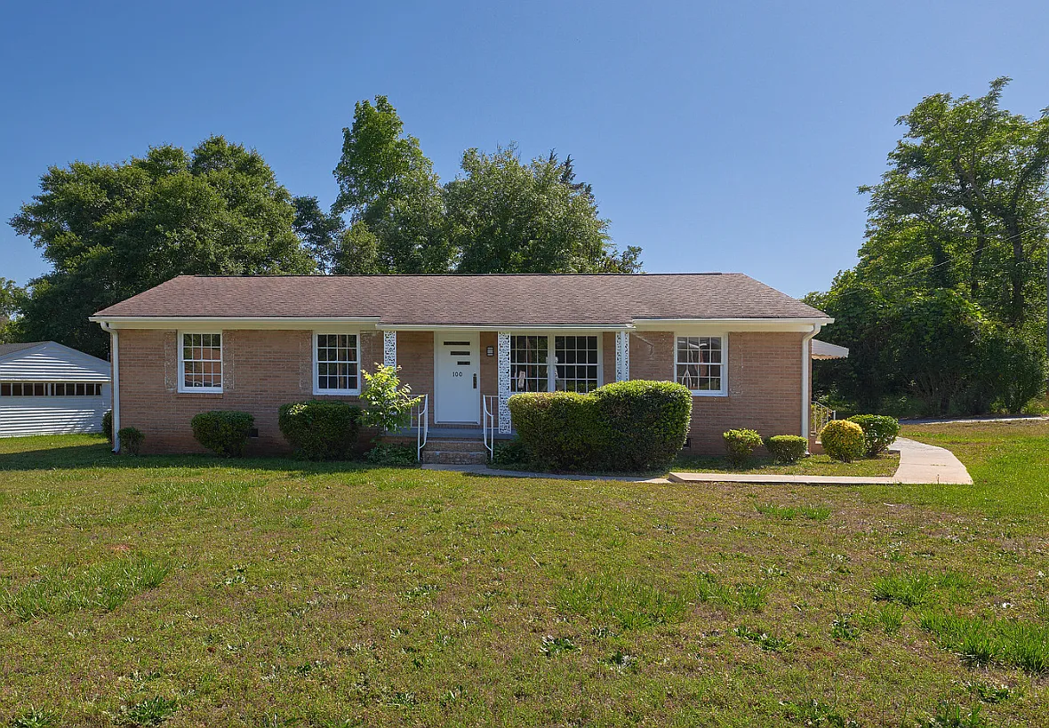 4 bed, 1499 sqft, $1,650 — Photo 1