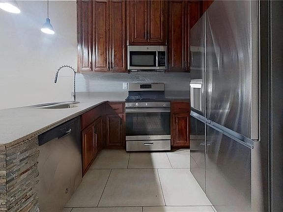 5th image of 7422 Seal Beach Ct