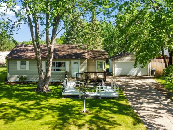 1791 Lois Dr, Shoreview, MN 55126