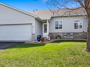 1524 Chartreux Ave, Shakopee, MN 55379