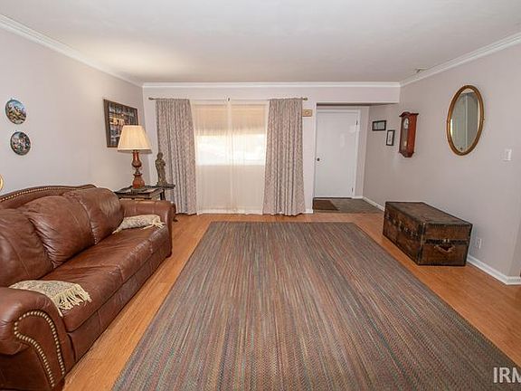 2nd image of 553 Parkovash Ave