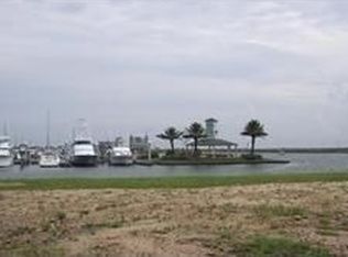 16 Largo, Hitchcock, TX 77563