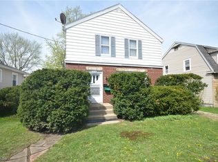 666 Brittain Rd, Akron, OH 44305