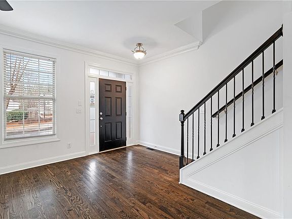 4th image of 7054 Elmwood Ridge Ct