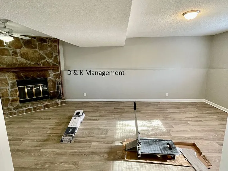 1312 Graycreek Ln — Photo 13