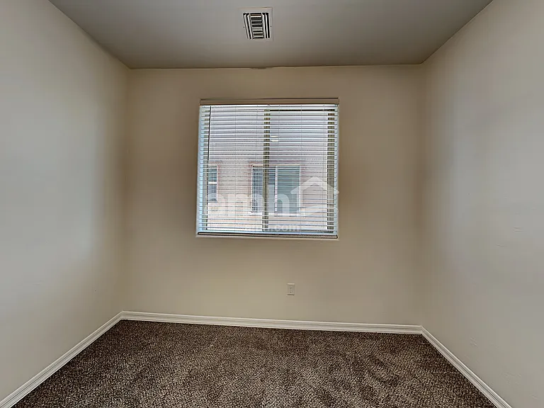 743 W Calle Ocarina — Photo 8