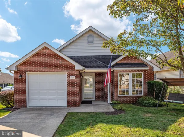 1860 Melvor Ln, Winchester, VA 22601