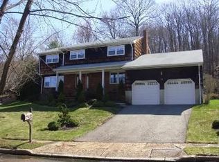 65 Cannonball Rd, Wanaque, NJ 07465