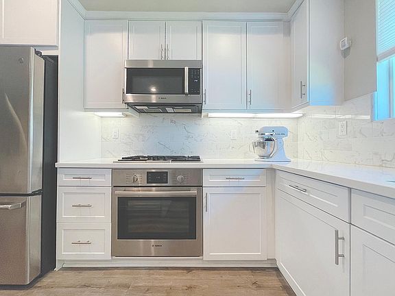 4th image of 13121 W Lumina Way