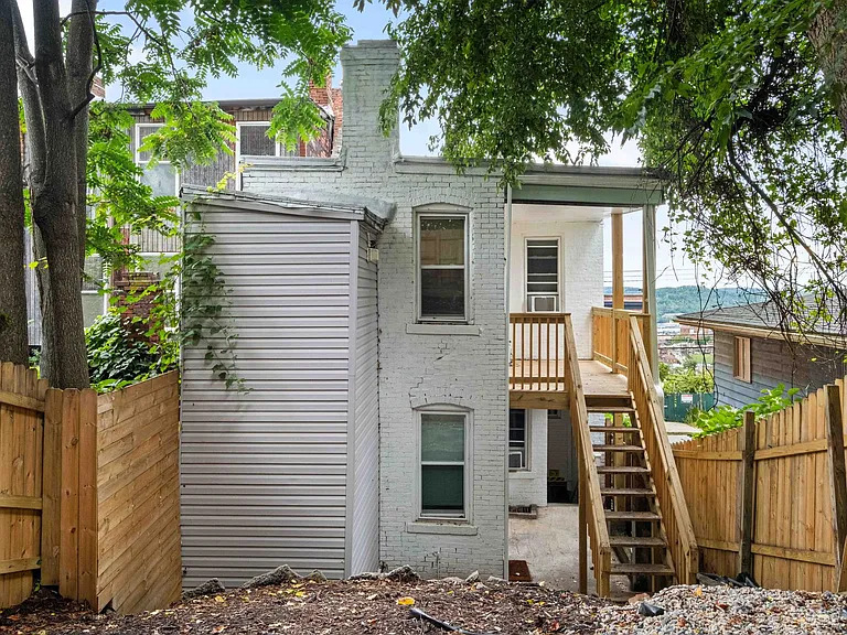 3358 Ridgway — Photo 36