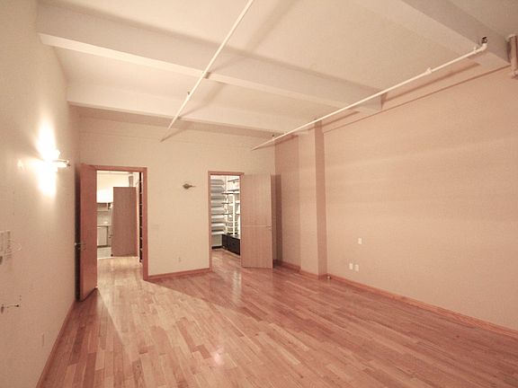 4th image of 109 W 26th St Room 3B