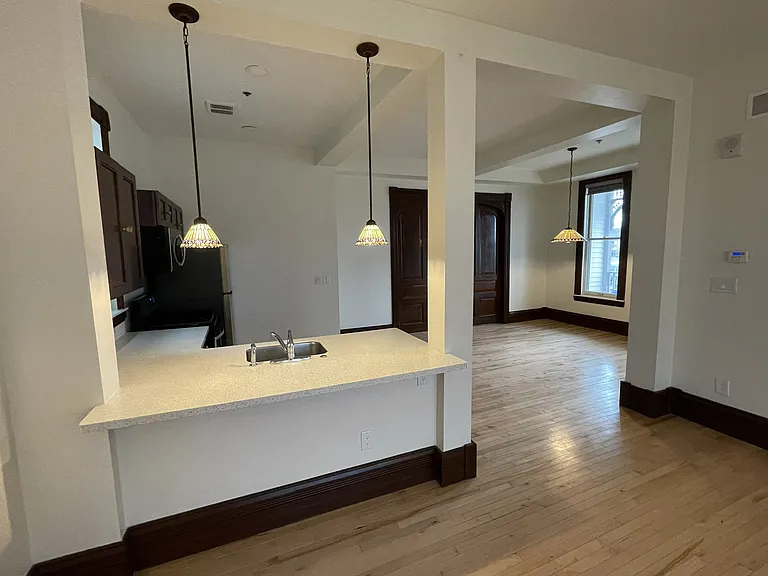 2099 Vermont St — Photo 11