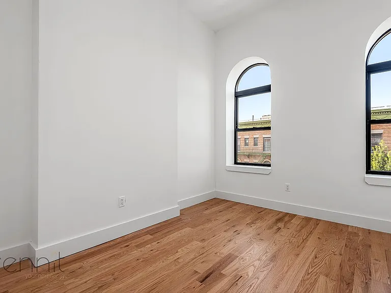 808 Putnam Ave #2F — Photo 6