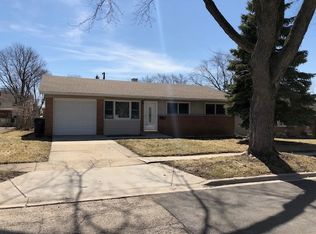 135 E Lincoln Ave, Glendale Heights, IL 60139