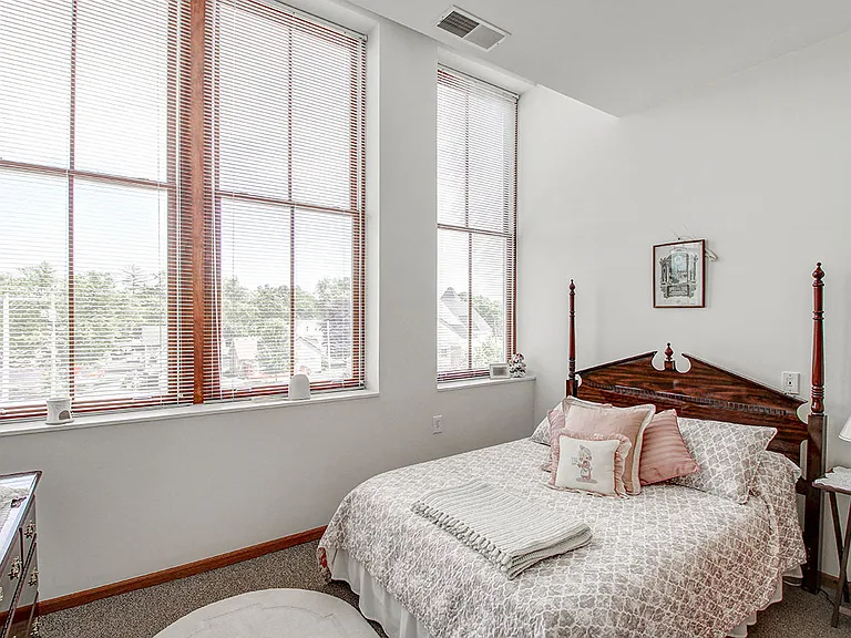 Sycamore House — Photo 19