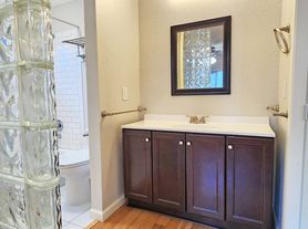 1430 V St, Sacramento, CA
