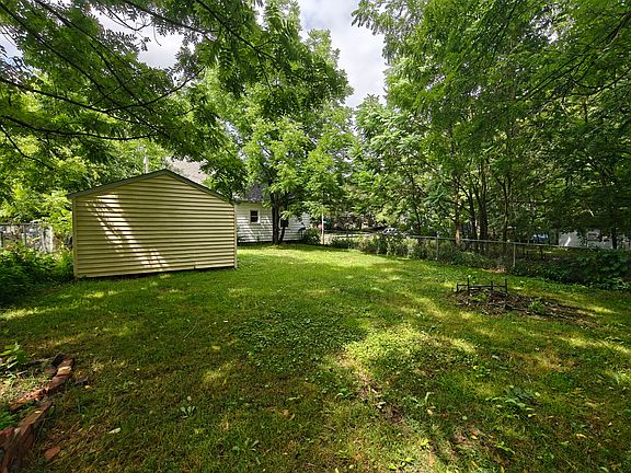 5th image of 74 Vesper St