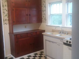923 W Mishawaka Ave, Mishawaka, IN 46545