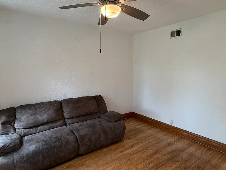 2931 W 24th Blvd #1 — Photo 2
