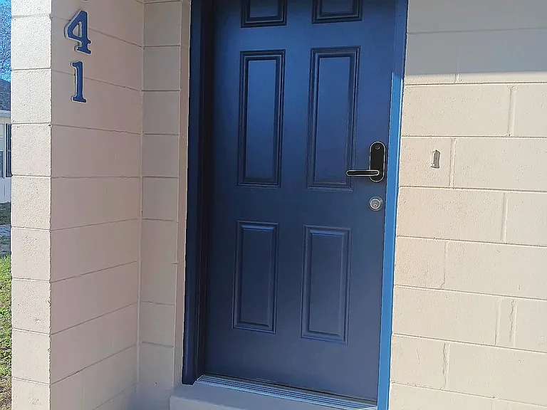 1841 Crystal Grove Dr — Photo 13