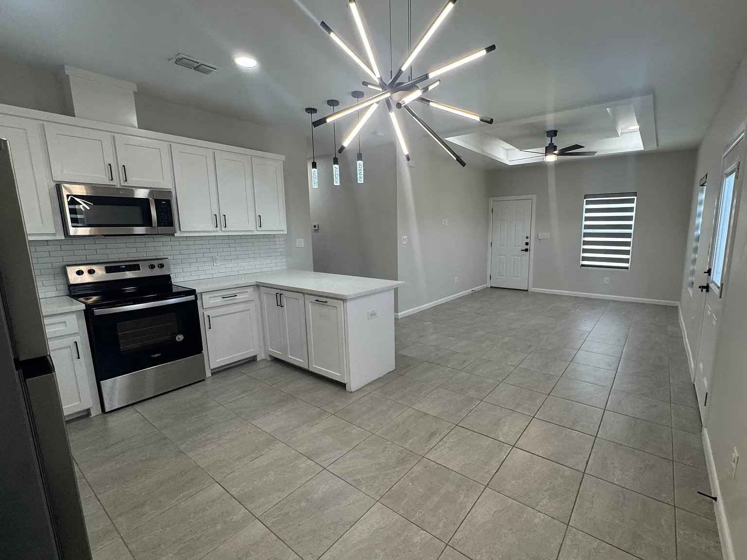 3 bed, 1092 sqft, $1,350 — Photo 2