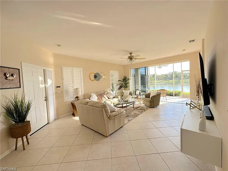 20150 Seagrove St #2701 — Photo 10