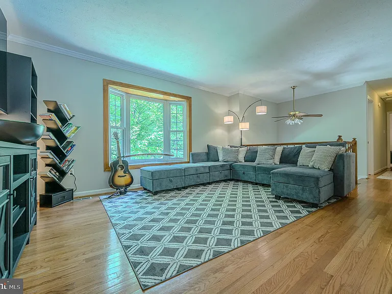 12510 Basswood Dr — Photo 17
