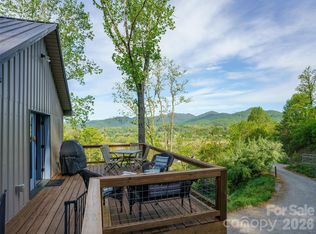 345 Moorehill Dr, Waynesville, NC 28786
