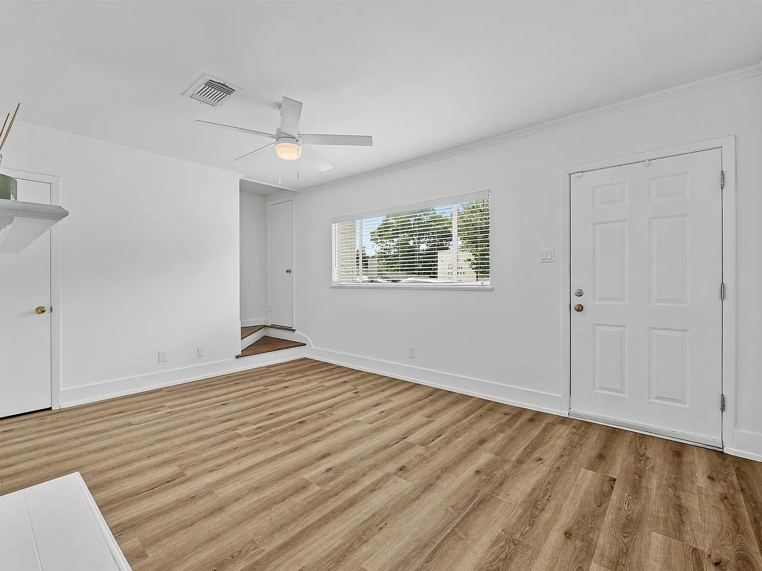 2401 Winsted Ln — Photo 3