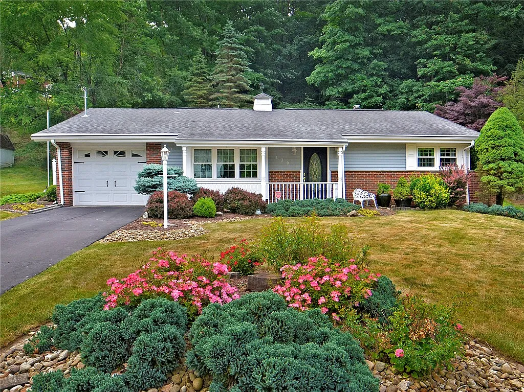 139 Matterhorn Rd photo 1