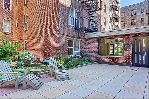 Sold by Corcoran | media 8