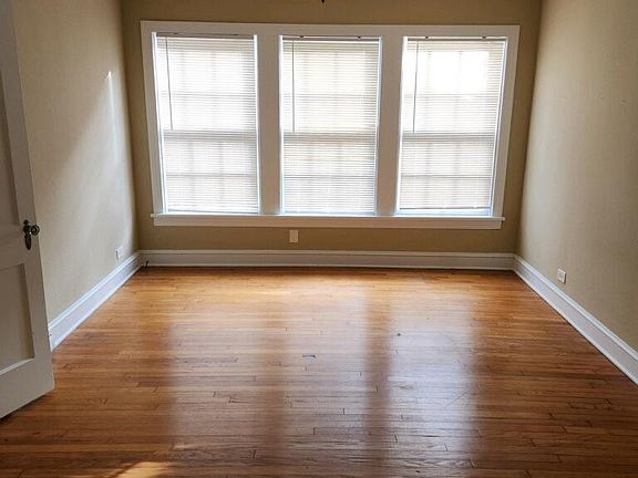 4th image of 534 Stephenson St #A