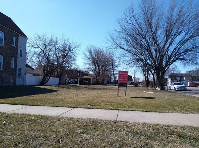 1st image of 5129 W 31st Pl