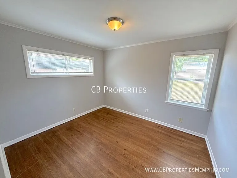 1871 Cornelia Ln — Photo 4