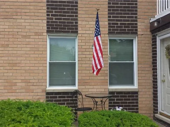 245 Artist Lake Dr, Middle Island, NY 11953