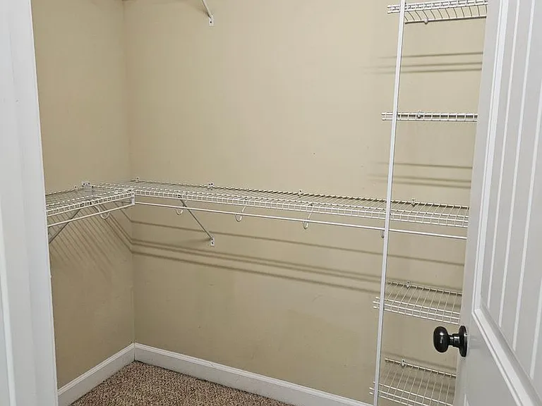 204 Twilight Dr — Photo 12