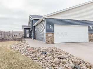 923 Woodbridge Cir, Dilworth, MN 56529