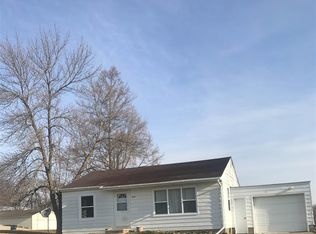 1001 Grant St, Parkersburg, IA 50665