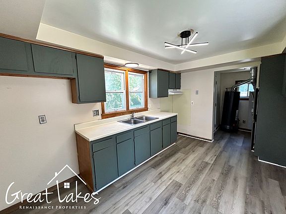 4th image of 23564 Bolam Ave