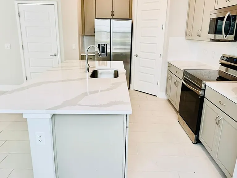 7825 Spectrum Dr — Photo 8